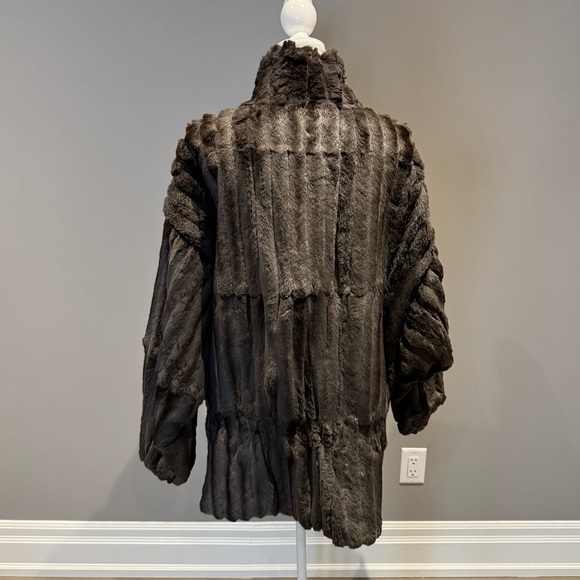 Genuine Rabbit Fur Coat - Picture 4 of 9